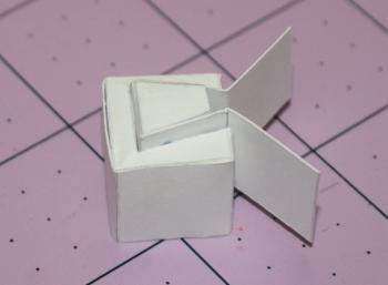 Keyhole Corners - Creating solid corners for paper crafts